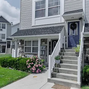  Holiday home Waterfront Gem Duplex 3 Bedroom 2floor In Whitestone Bronx Free Parking United States